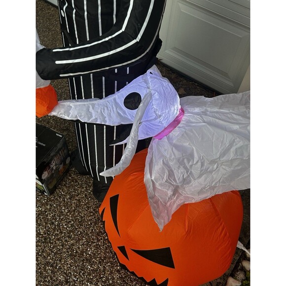 Gemmy Halloween Decor Outdoor 5 ft Jack Skellington Zero Pumpkin Inflatable - Picture 2 of 5
